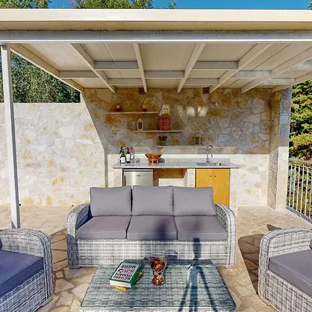 Villa Milou Kagkatika